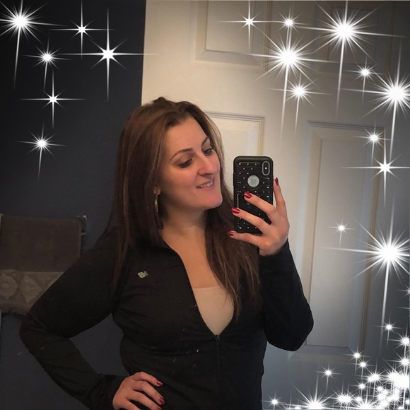 ella2222